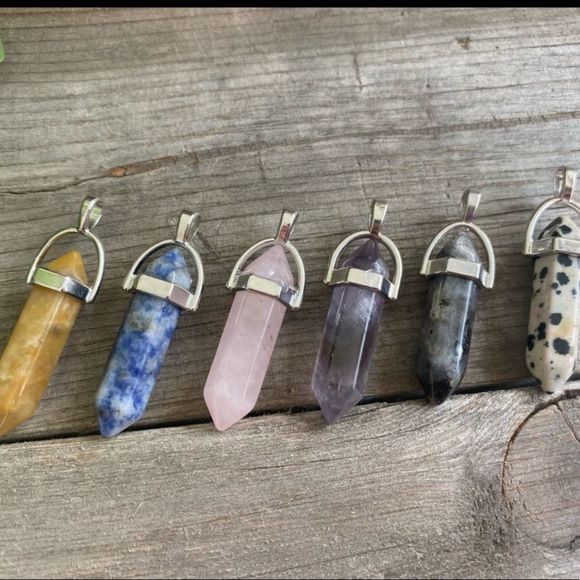 Double Point Crystal Necklaces - Picture 2 of 3